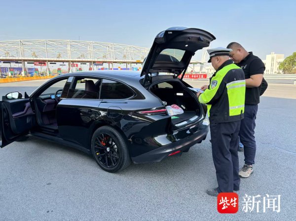 倍顺网 视频 ▏图方便一车挂三牌，一车挂假牌，两车主因小失大