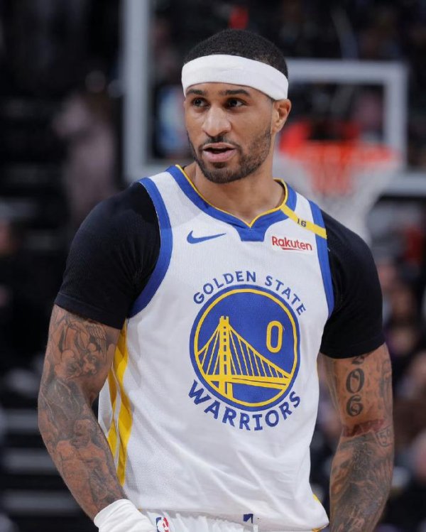 东方财通 勇士又被挖墙角？湖人雄鹿等4队有意冠军后卫小佩顿 也可能回金州