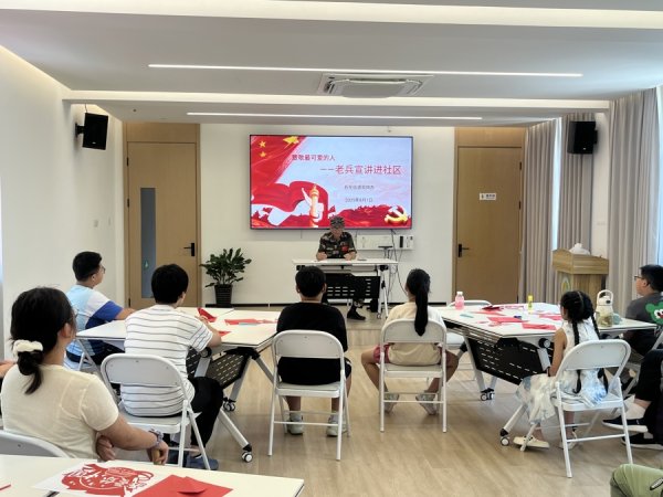 财新网 一声“身后是百姓，不能退”，将红色种子深植娃娃心坎